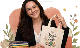 Autora com ecobag da colecao